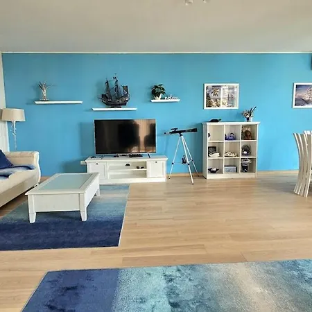 Seaview 2 Bedroom With Swimming Pool & Pkg Varna