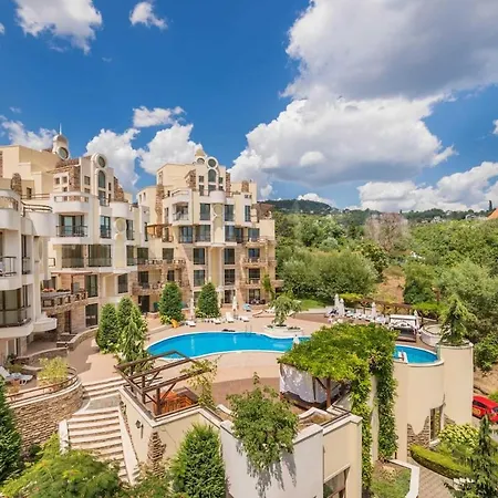 Seaview 2 Bedroom With Swimming Pool & Pkg Apartment *