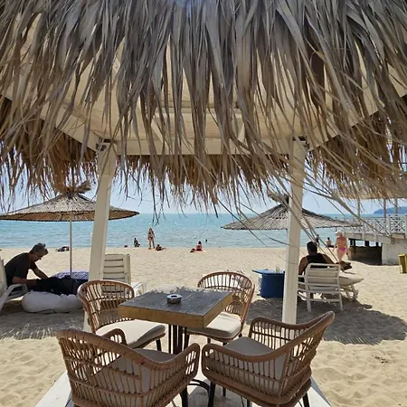 Seaview 2 Bedroom With Swimming Pool & Pkg Apartment Varna